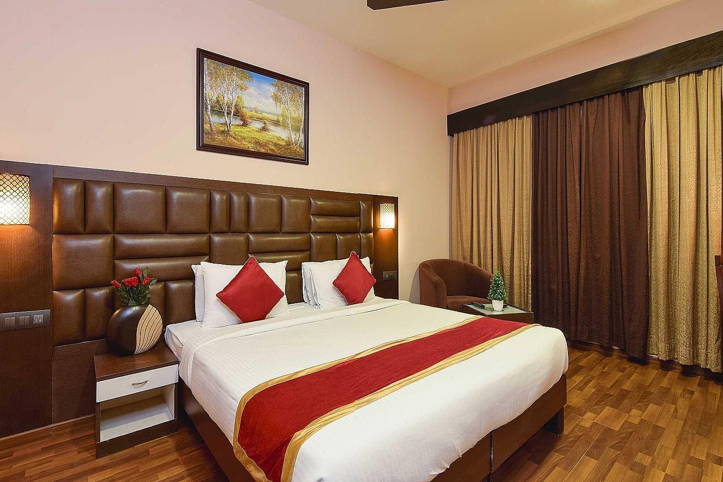 Akshaya Aura Premium Double or Twin Room 13