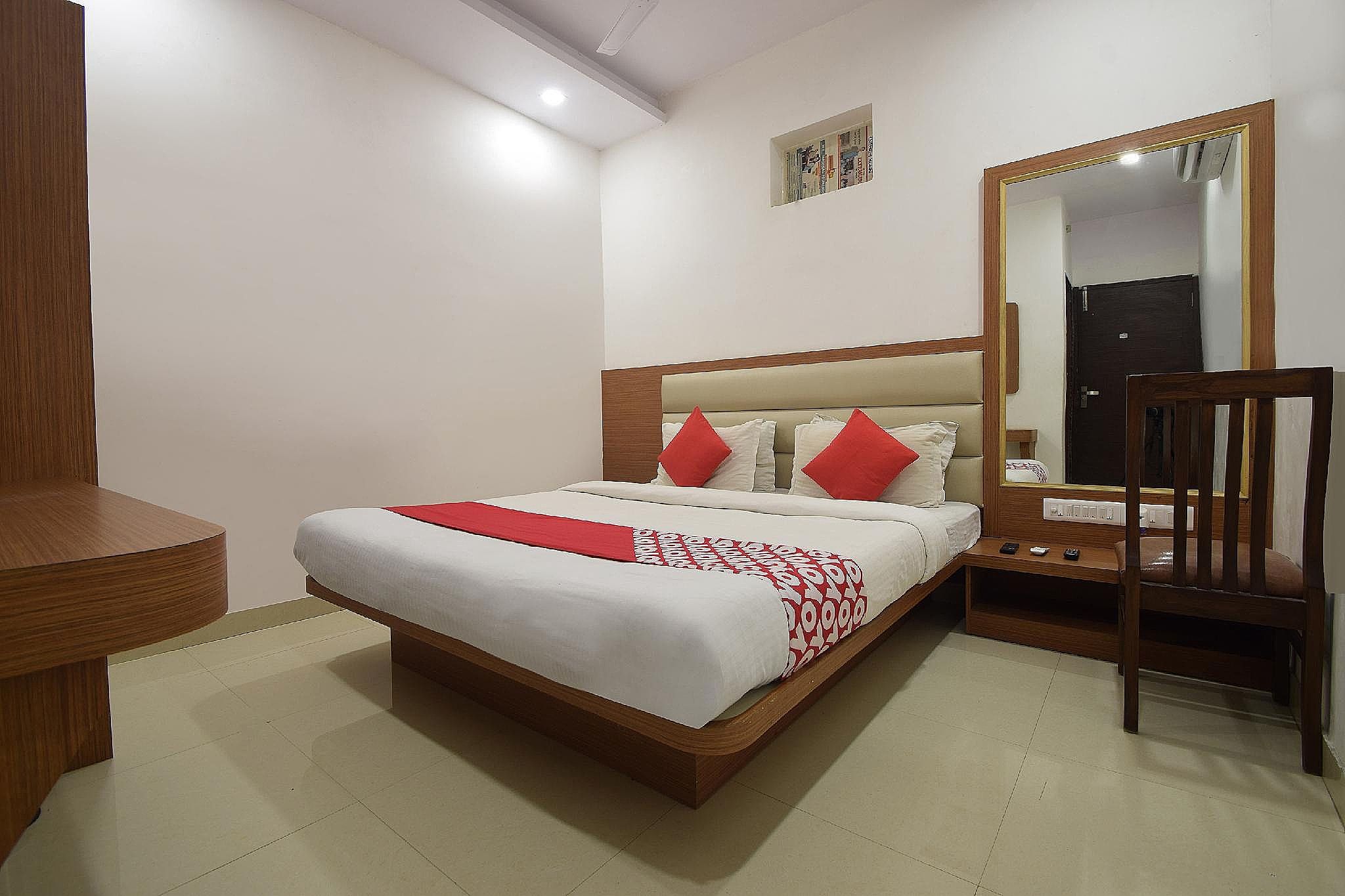 Deluxe Double or Twin