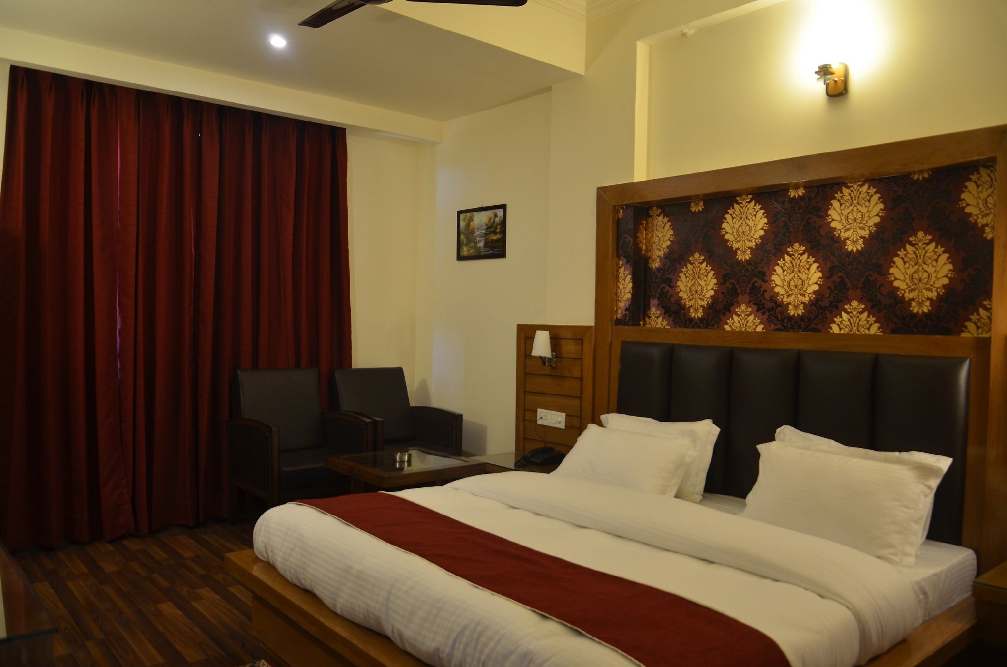 The Grand Sharan Premium Room with Helipad with Banganga Drop 4