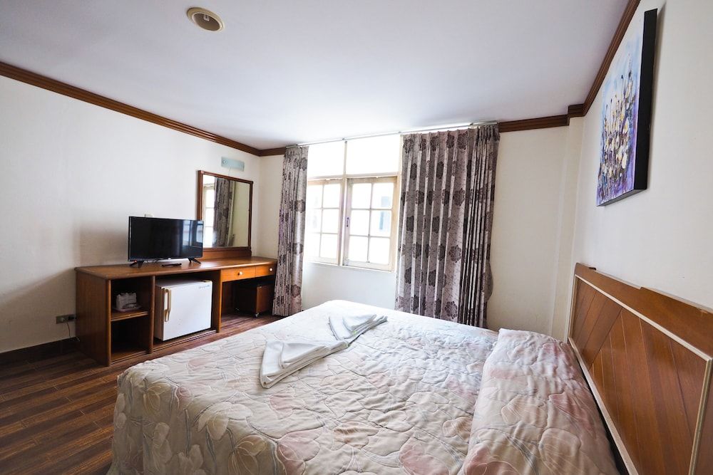 undefined Paisiri Hotel 5