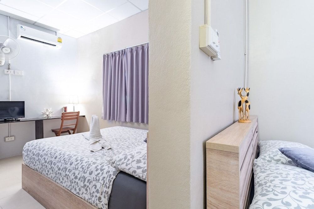 undefined The Beach Cha Am Guest House 2