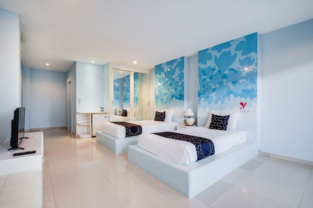 Superior Twin Room, Pool Access