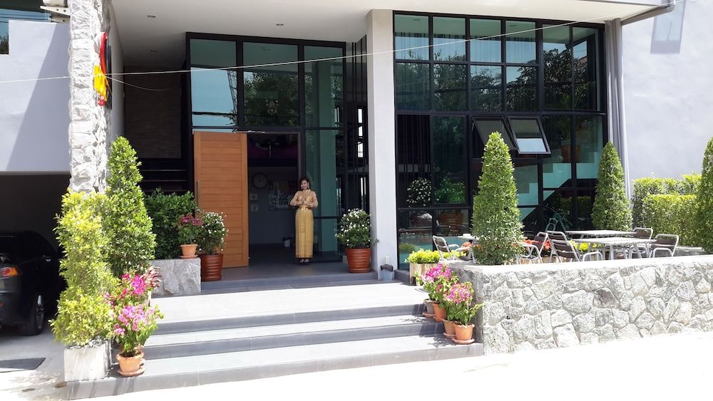 undefined Siwa House 3