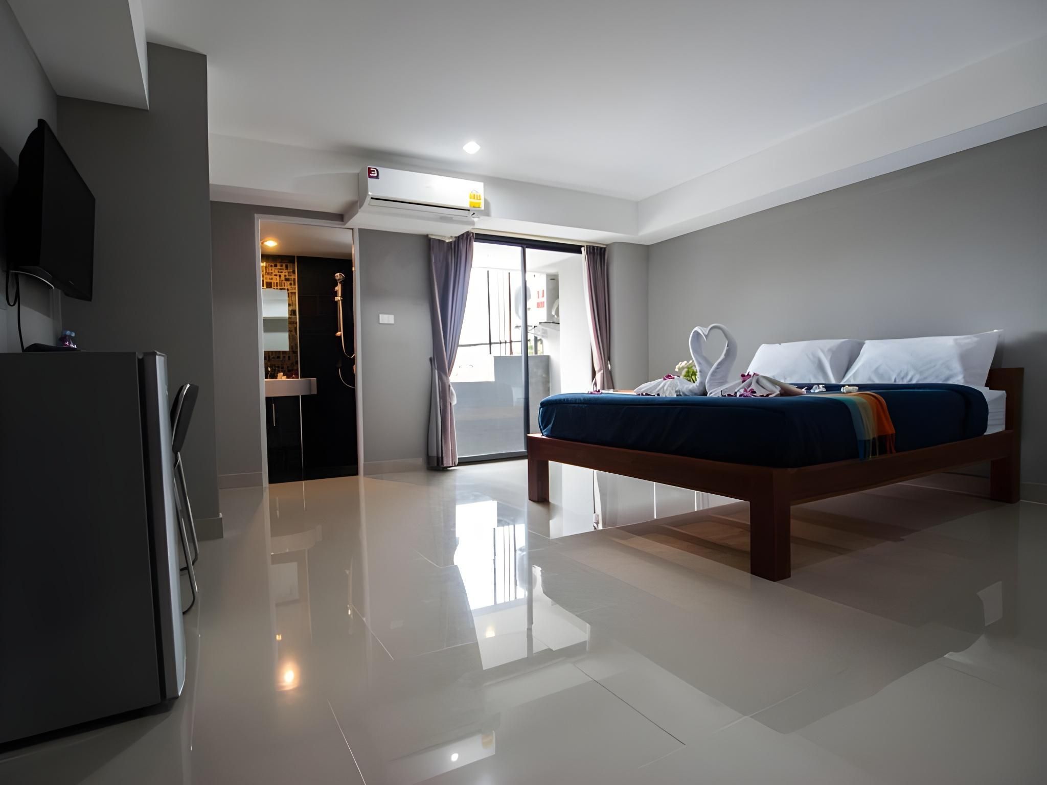 undefined Siwa House 8