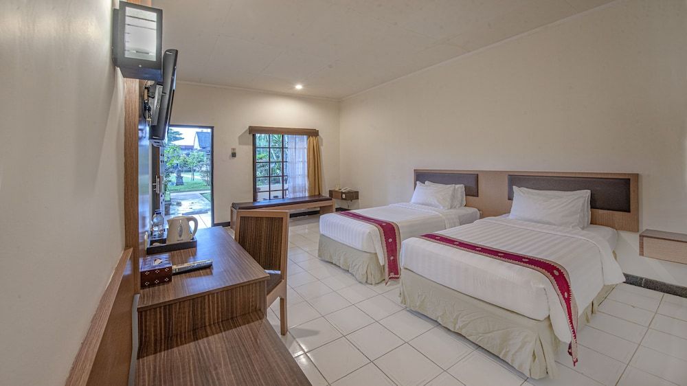 Lombok Garden Hotel Cottage Twin Room 4