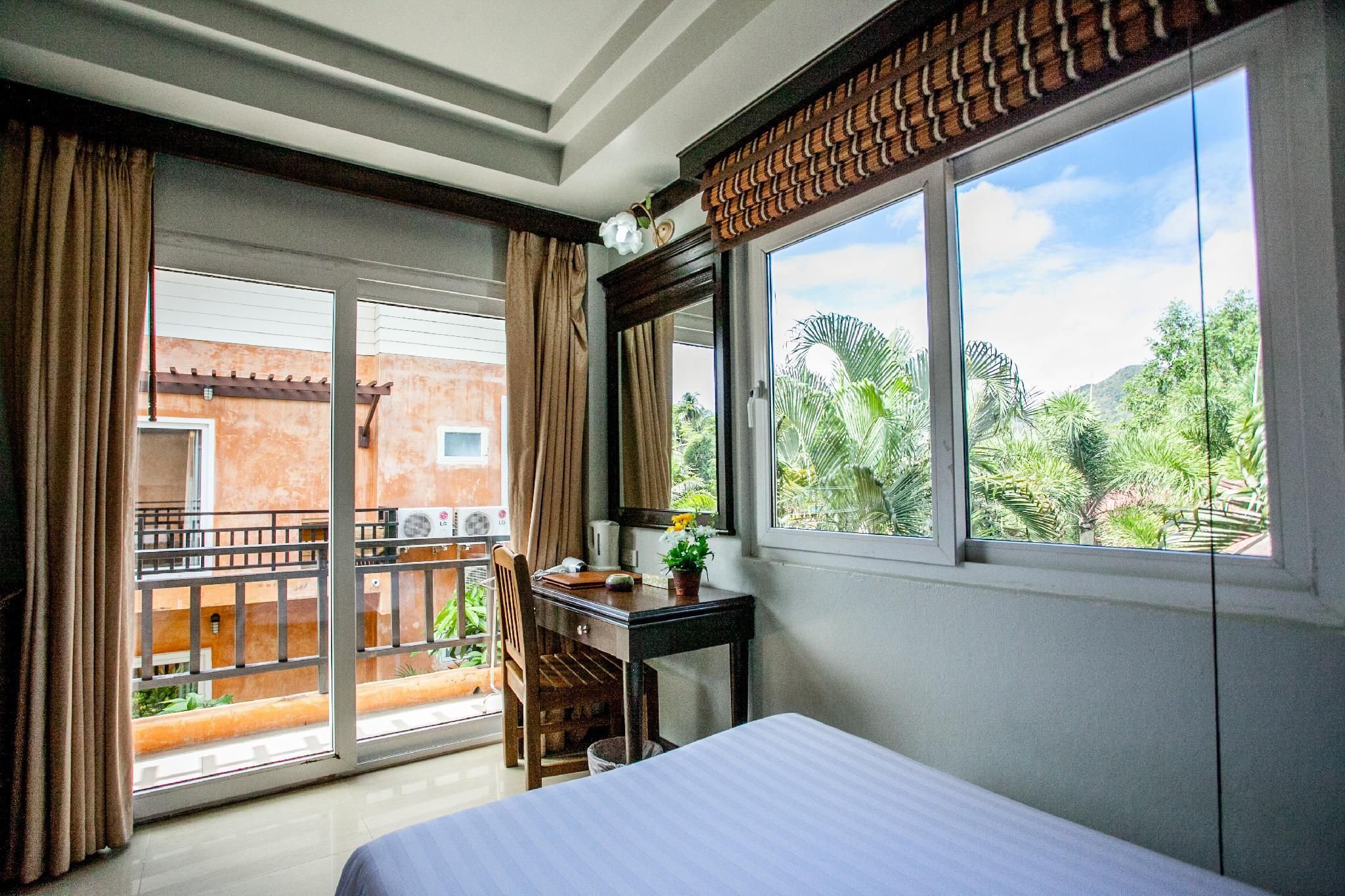 Building - Twin Room
