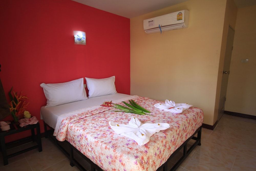 Standard triple room fan only