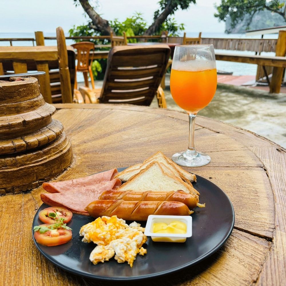 undefined Phi Phi Cozy Seafront Resort 8