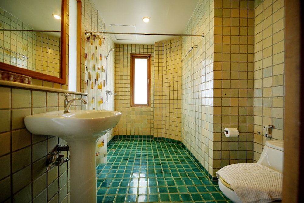 Tanaosri Resort Pranburi Superior Room 12