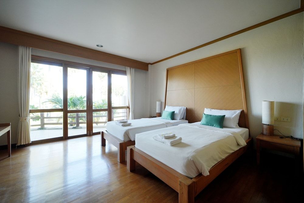 Tanaosri Resort Pranburi Superior Room 8
