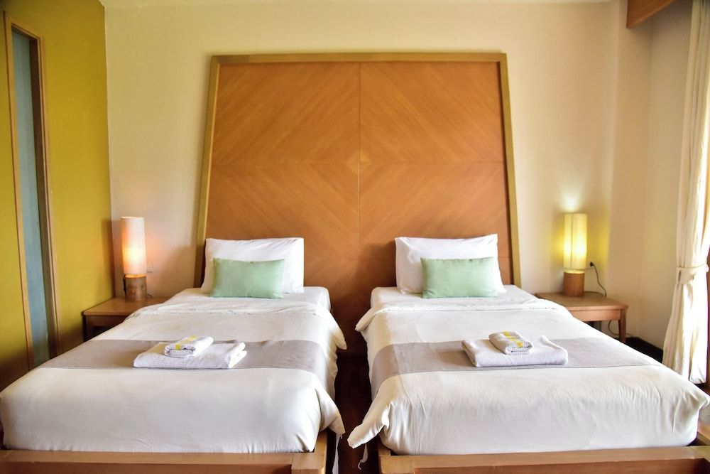 Tanaosri Resort Pranburi Superior Room 3