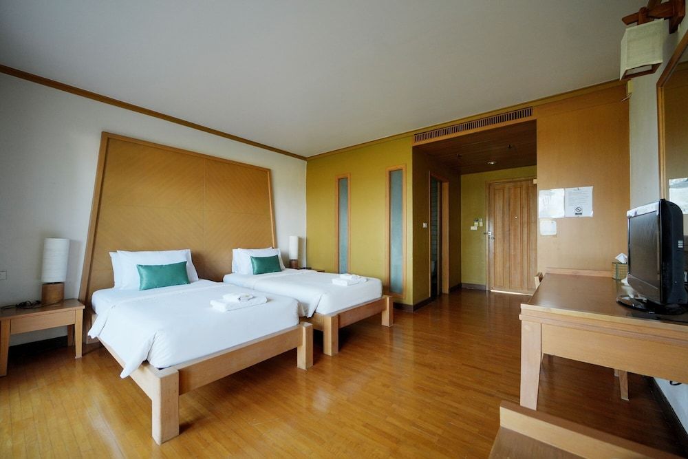 Tanaosri Resort Pranburi Superior Room 5