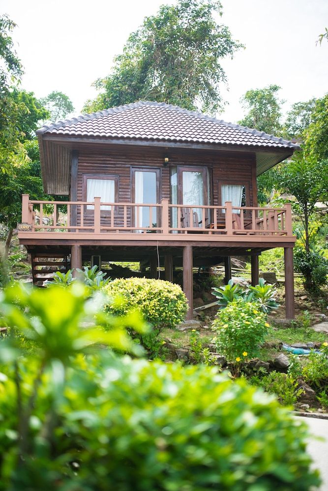undefined Phi Phi The Beach Resort 10