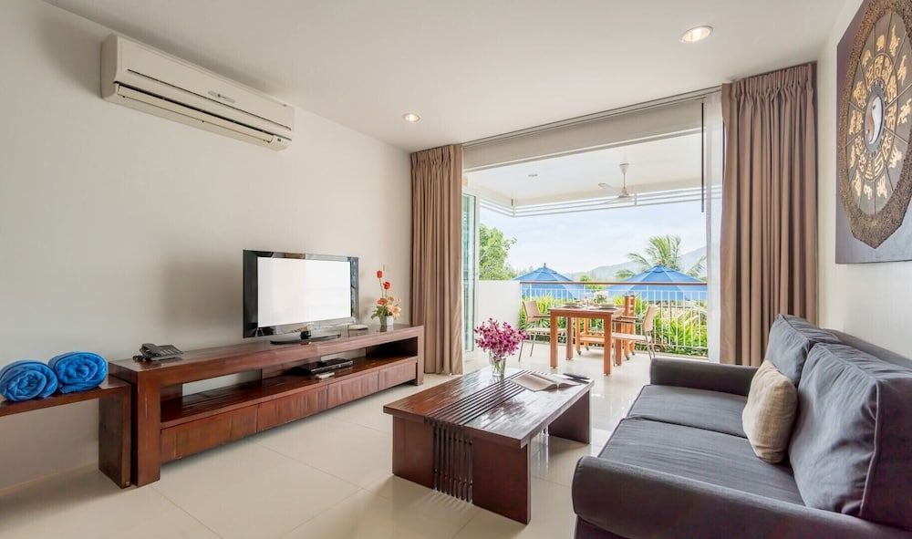 The Park Surin by RESAVA Superior Apartment 8