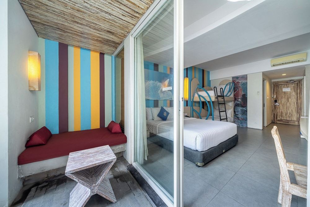 Bliss Surfer Hotel Legian Family Suite 4