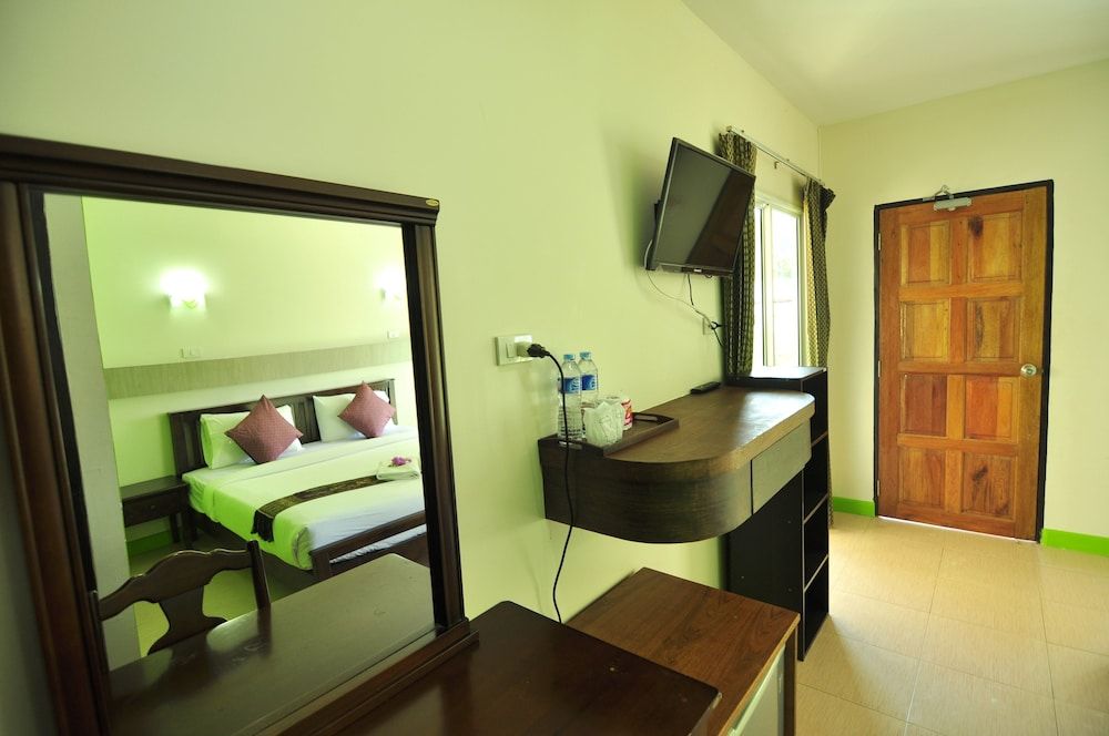 Chongkhao Resort Superior Room 13