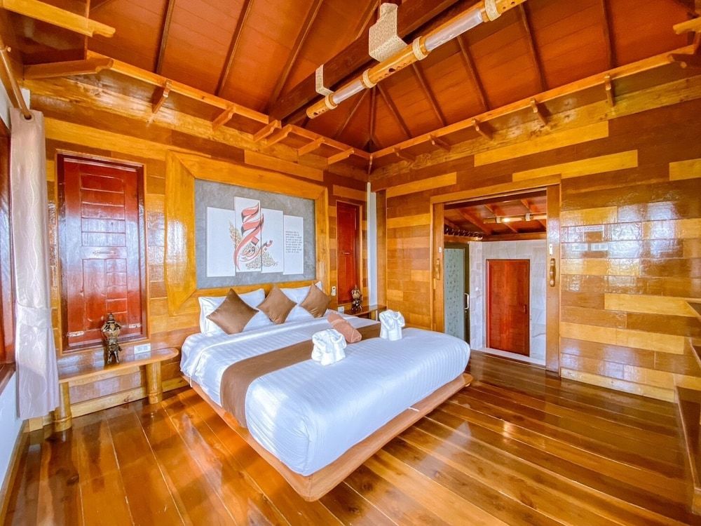 Puteri Lanta Family Villas 2 Bedrooms Pool Villas Sea View