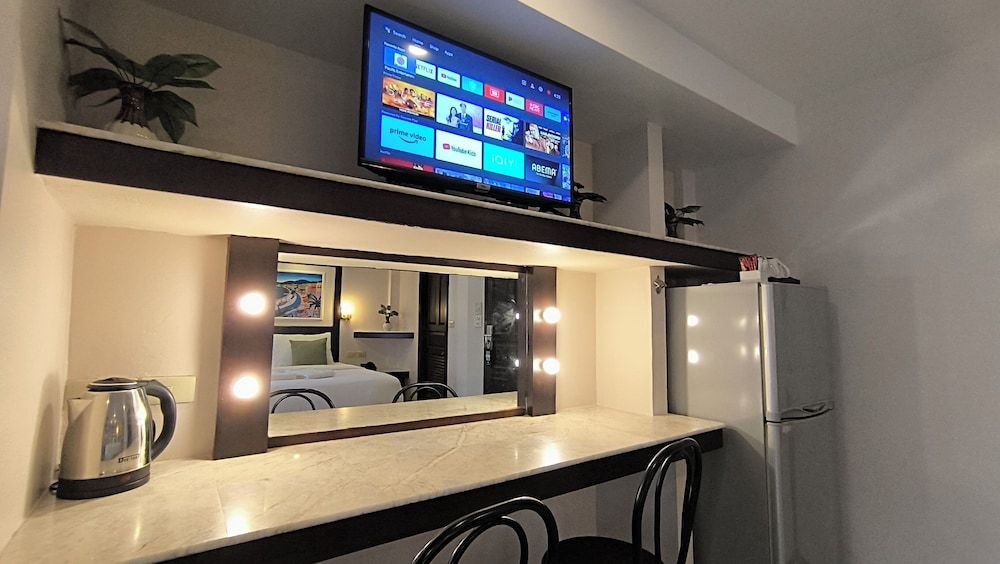 Paradise Inn Standard Room 10