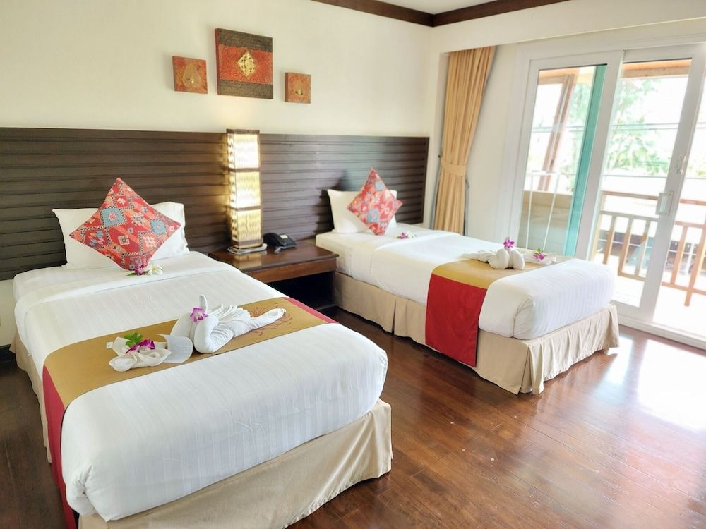 Lanta Mermaid Boutique House Deluxe Room 15