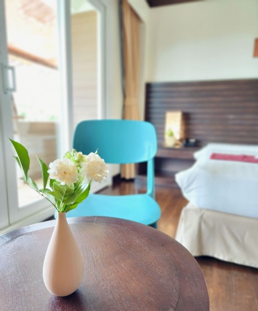 Lanta Mermaid Boutique House Deluxe Room 9