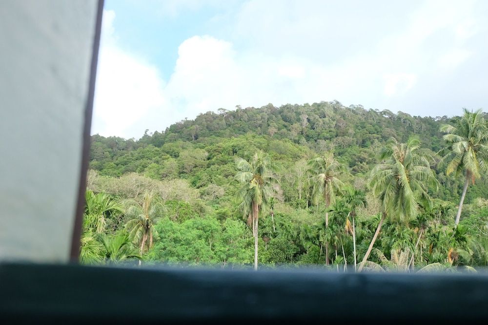 Lanta Mermaid Boutique House Superior Room 9