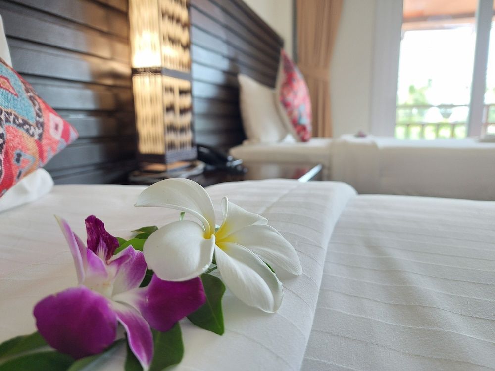 Lanta Mermaid Boutique House Deluxe Room 24