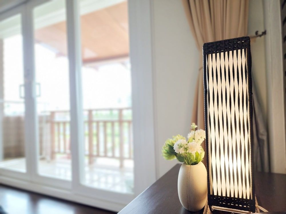 Lanta Mermaid Boutique House Deluxe Room 12