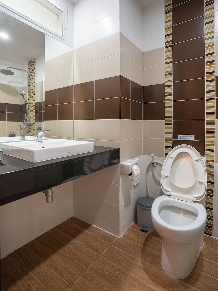 Baan Sailom Resort Deluxe Room, 1 Bedroom, Sea View 11