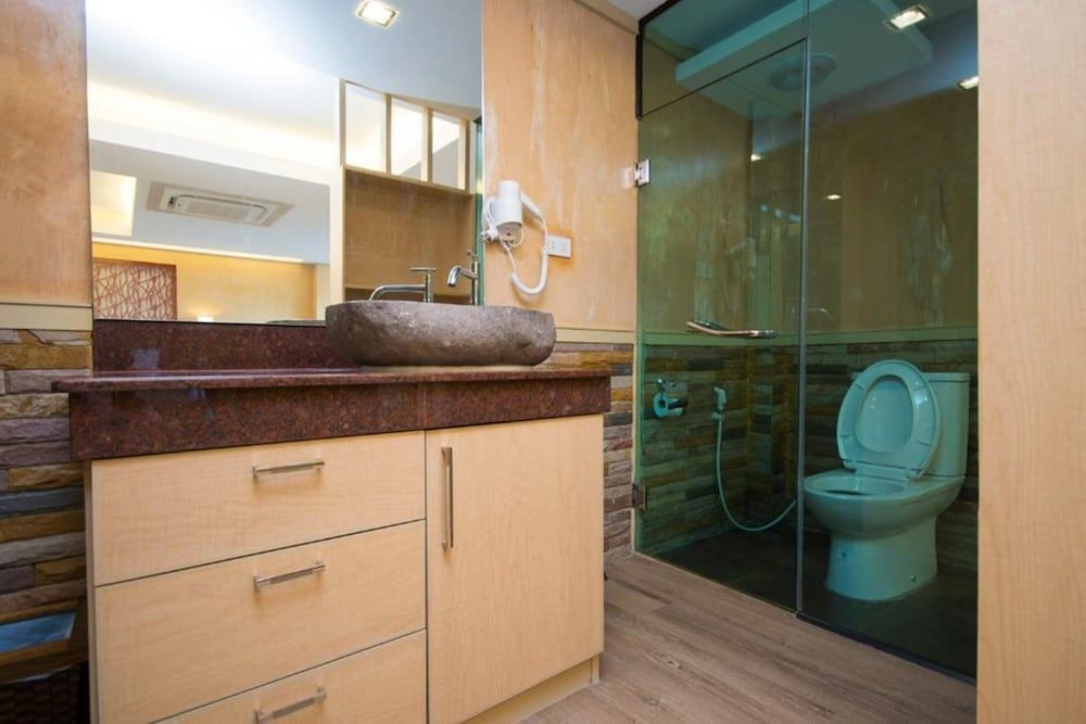 Phi Phi Nice Beach Hotel Hip King Suite Sea View & Pool 6