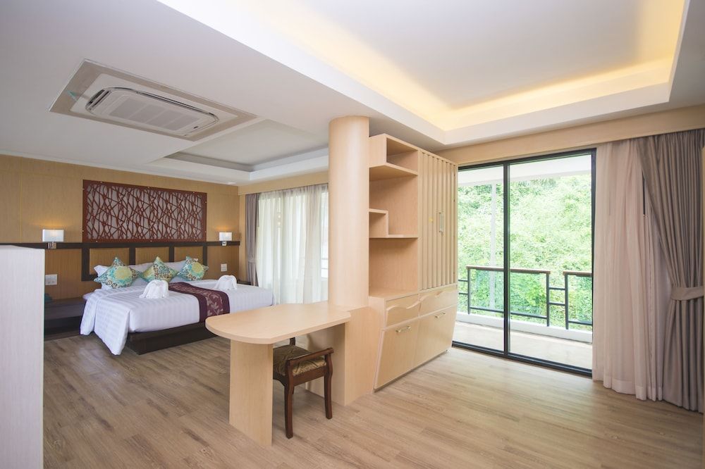 Phi Phi Nice Beach Hotel Hip King Suite Sea View & Pool 4