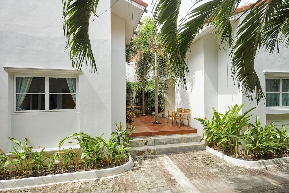 undefined Talay Hotel & Villa 7