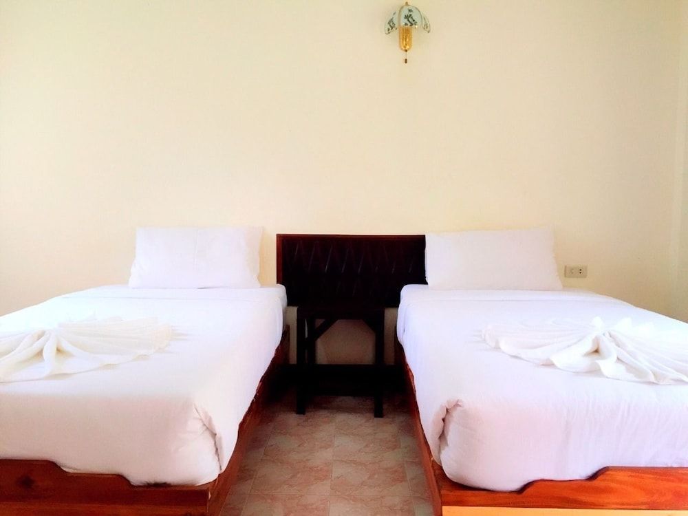 Standard Twin Room (Air-Condition)