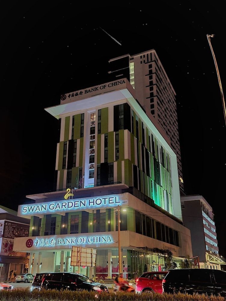 undefined Swan Garden Hotel 8