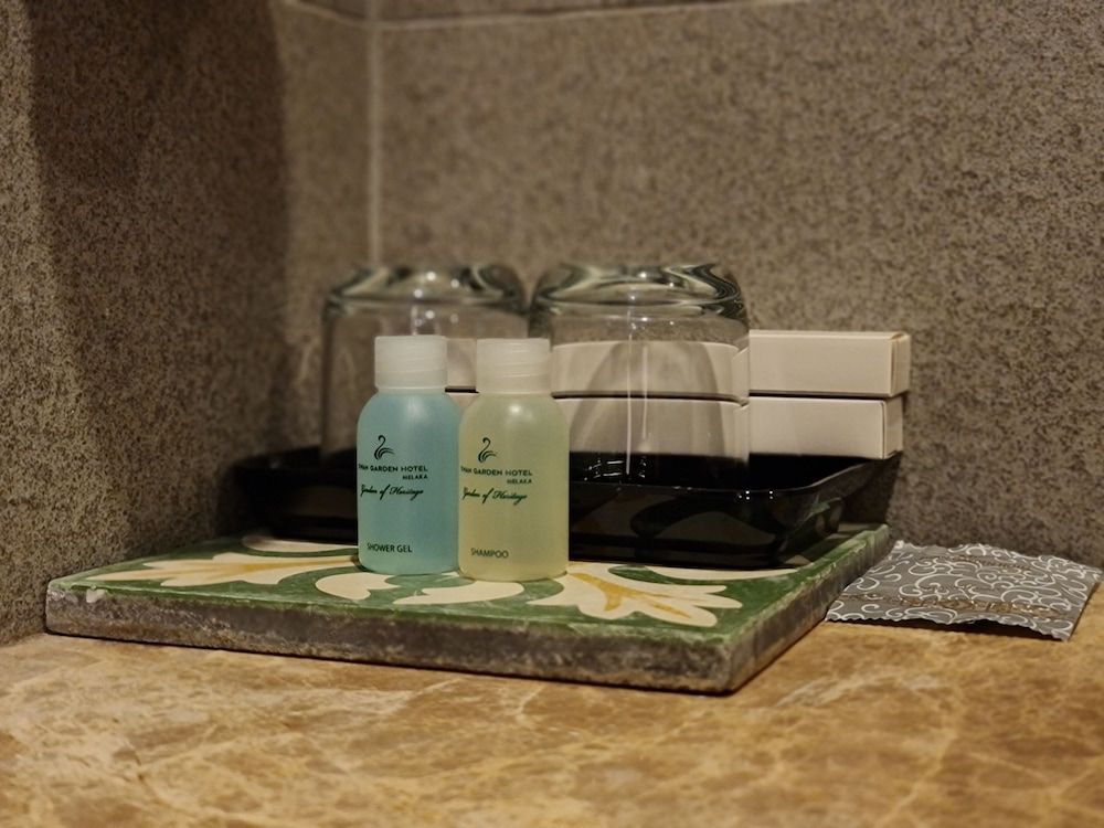 Swan Garden Hotel Superior Double Room, 1 King Bed 4