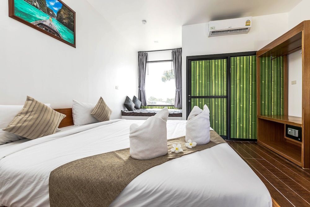 Phi Phi Chang Grand Resort & Spa Deluxe Room (New Wing) 3