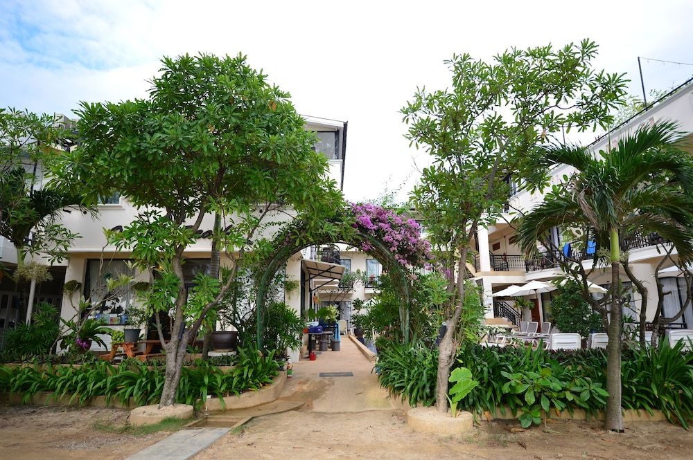 undefined In On The Beach 5