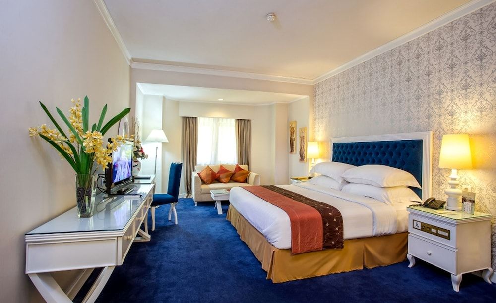 Executive Suite