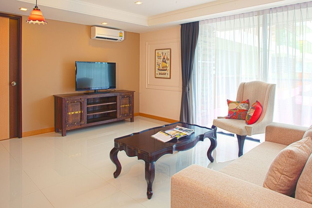 Rocco Hua Hin Beach Seaview 1-Bedroom Deluxe with SofaBed 7