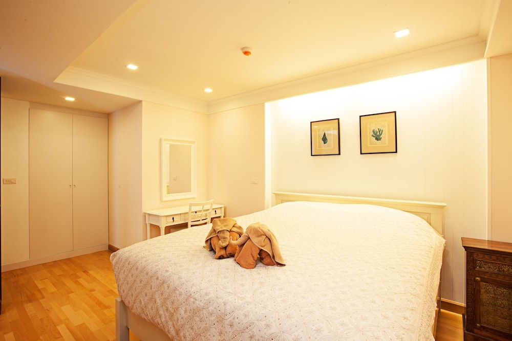 Rocco Hua Hin Beach Seaview 1-Bedroom Deluxe with SofaBed 3