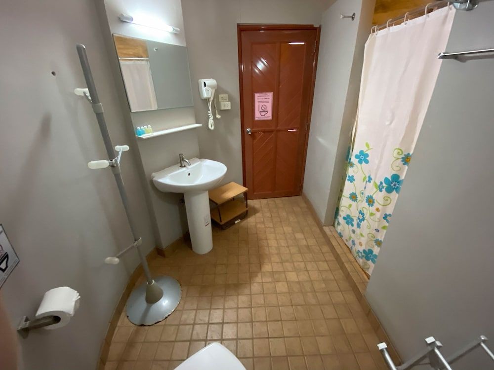 Koh Mak Buri Hut Natural Resort Superior Seaview 8