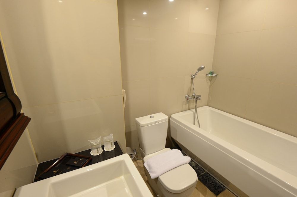 Corner Suite