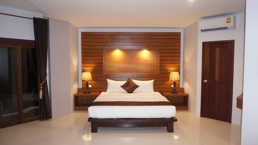 Deluxe Double Room, Garden View
