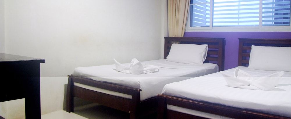 undefined Ivory Phi Phi Island 4