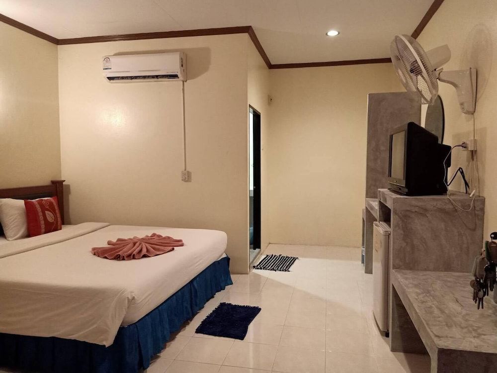 Standard Room (Air Con)