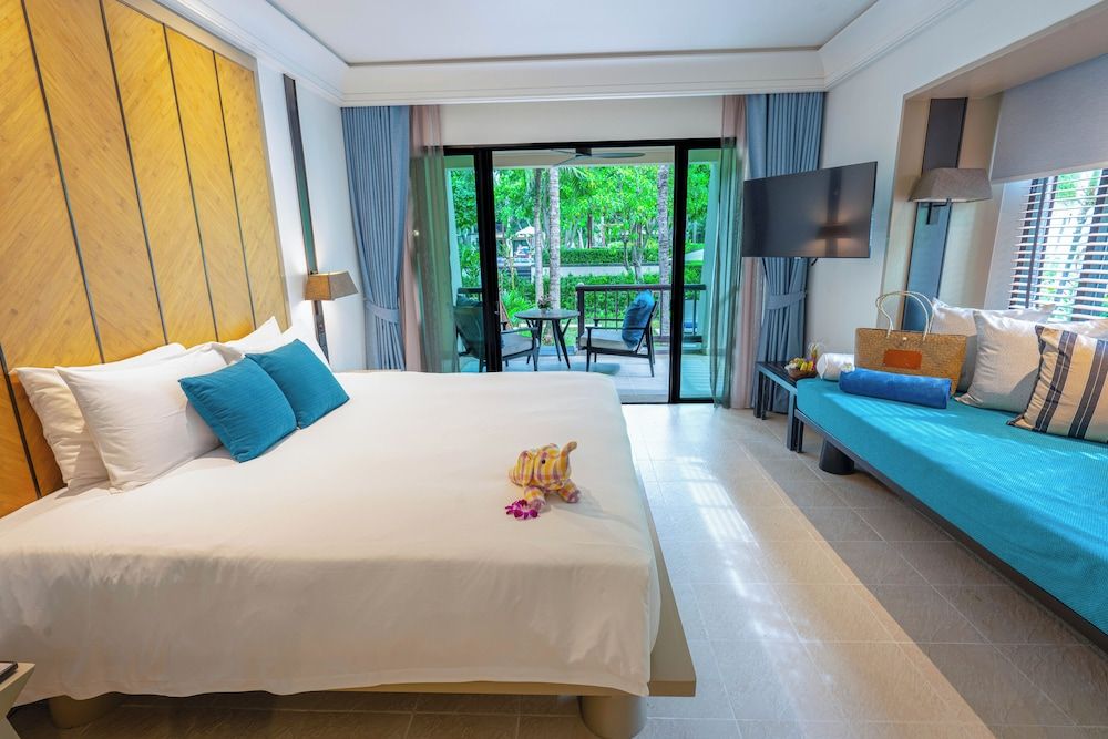 Layana Resort and Spa Deluxe Garden Pavilion King Room - Free Airport Shuttle 5