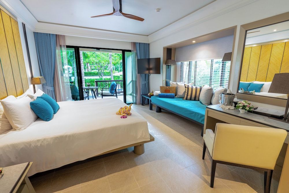 Layana Resort and Spa Deluxe Garden Pavilion King Room - Free Airport Shuttle 6