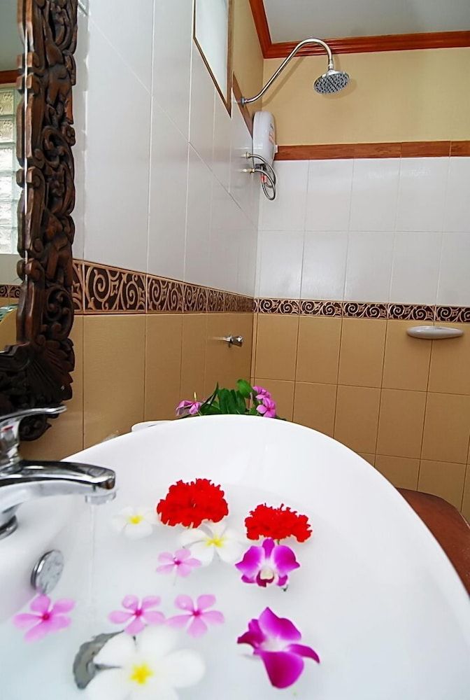 Lanta Il Mare Beach Resort Villa, Garden Area 12