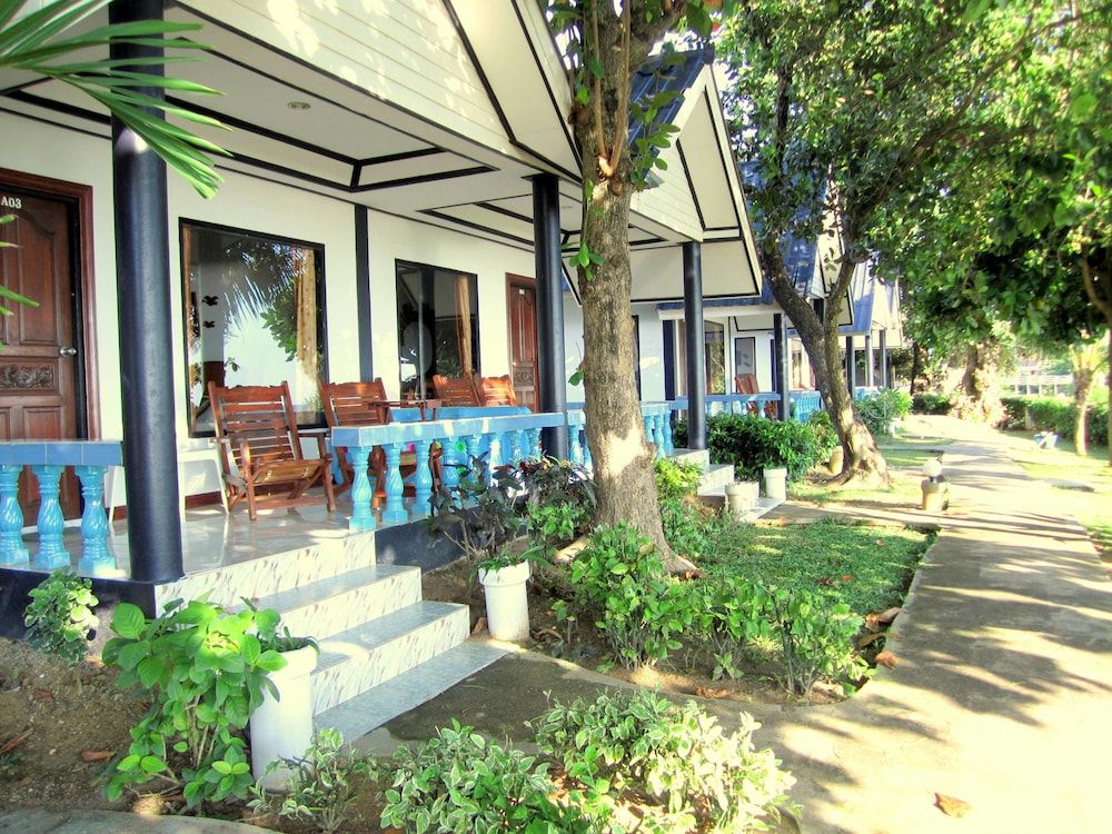 Lanta Il Mare Beach Resort Deluxe Double Room, Sea View 6