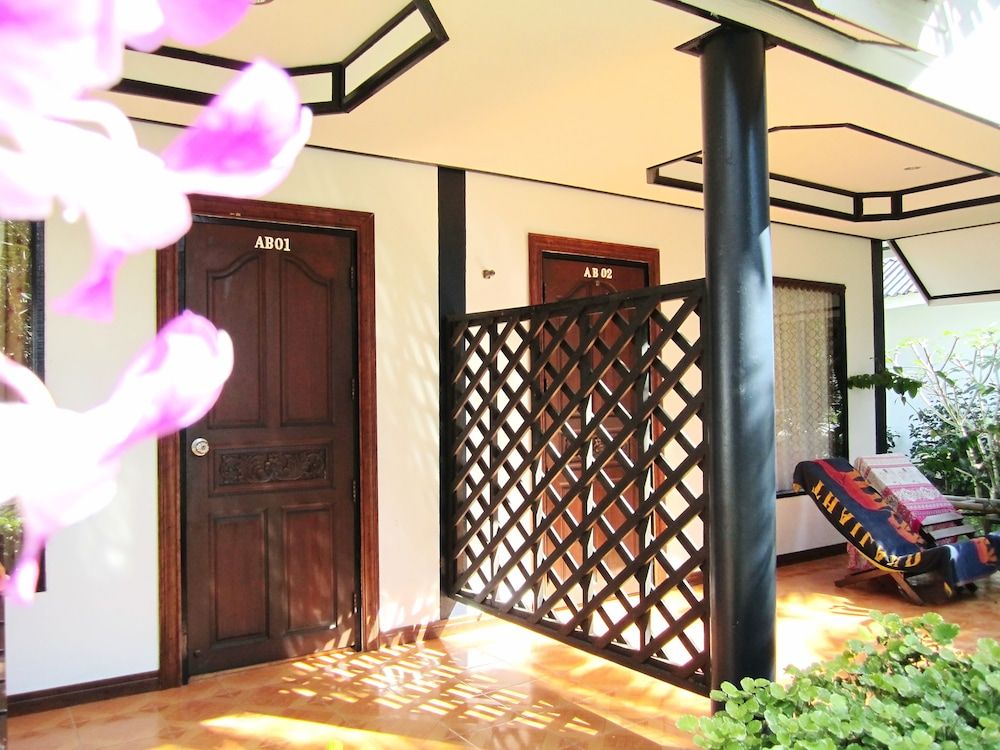 Lanta Il Mare Beach Resort Deluxe Double or Twin Room 4