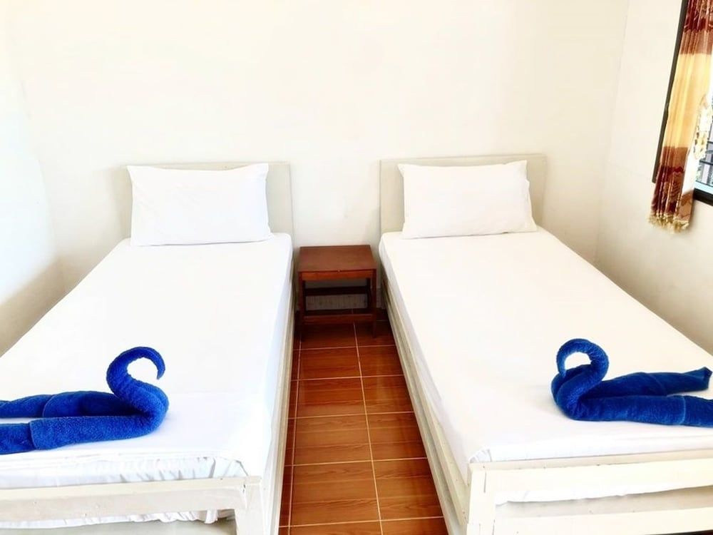 undefined Tapear Resort